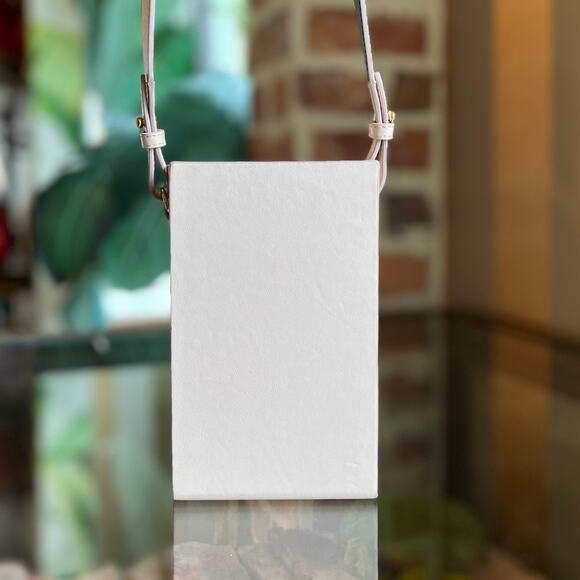 FENDI Vitello Fluffy Logo Vertical Box Crossbody - Picture 2 of 16